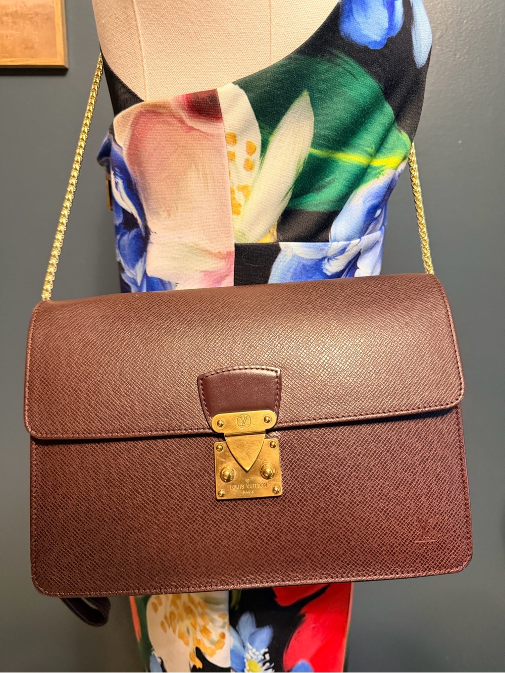 Louis Vuitton Burgundy Taiga Pochette Kourad Clutch Bag - Picture 2 of 14